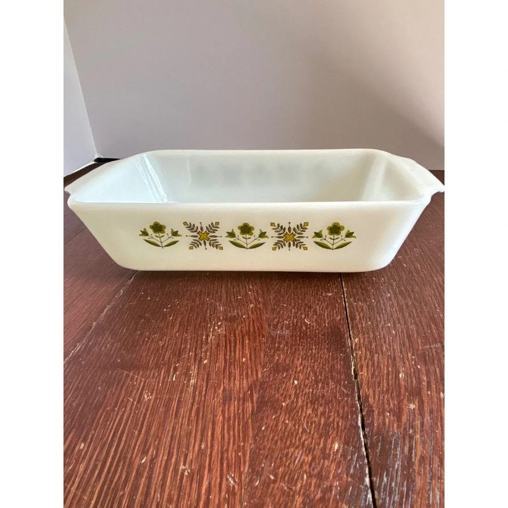 Vintage Anchor Hocking Fire-King Meadow Green Milk Glass Loaf Pan 441 1.5 Qt